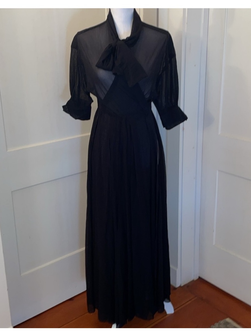 NORMA KAMALI • Sheer Black Bow Midi Dress - Absolutely Stunning - Picture 4 of 13